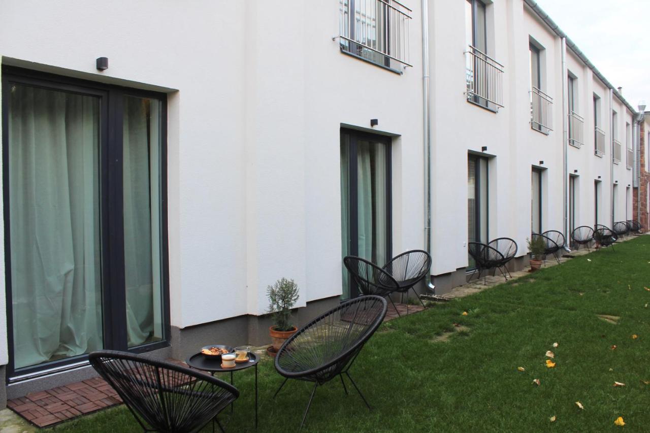 Plage-On Panzio Siofok Exterior photo